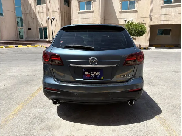 Car image 6