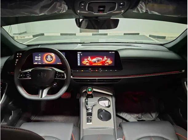 Car image 14