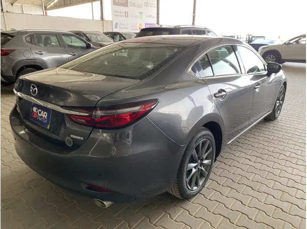 Car image 5