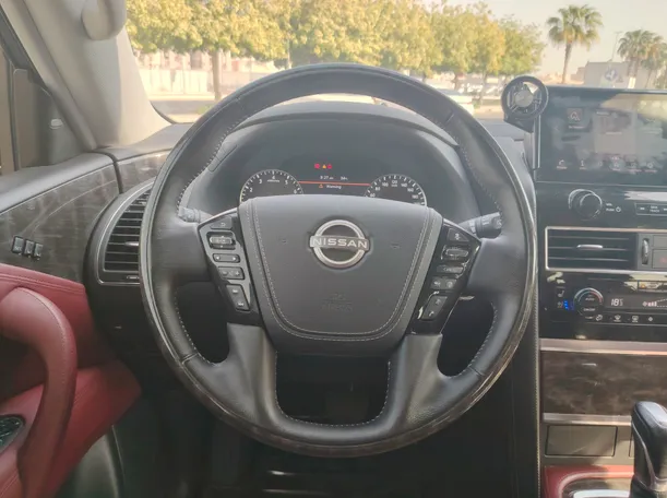 Car image 24