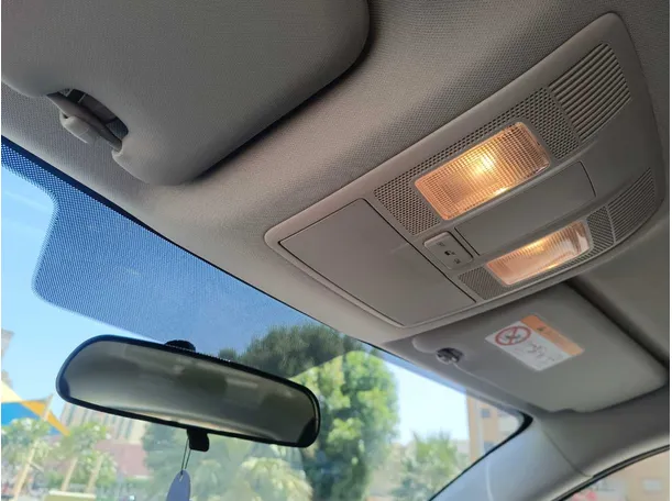 Car image 20