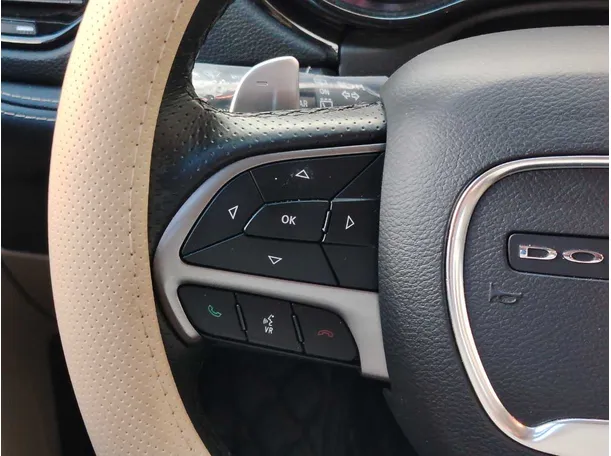 Car image 28