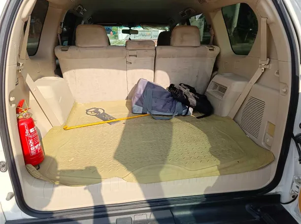 Car image 27