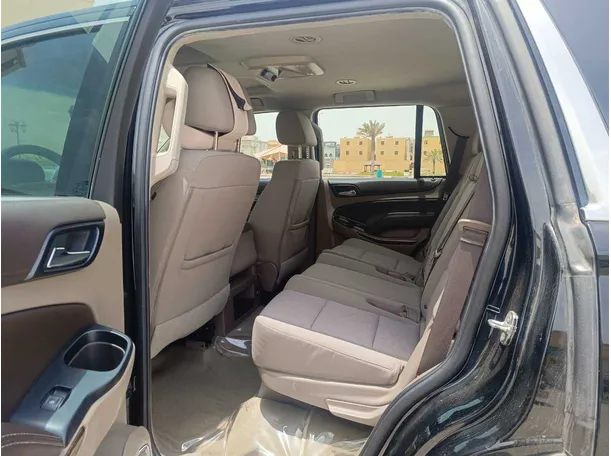 Car image 18
