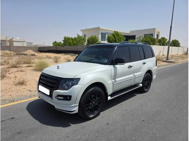 2020 Mitsubishi Pajero in Dubai