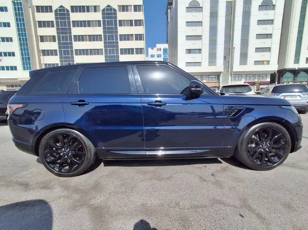 Car image 8