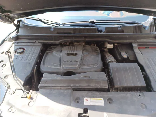 Car image 23