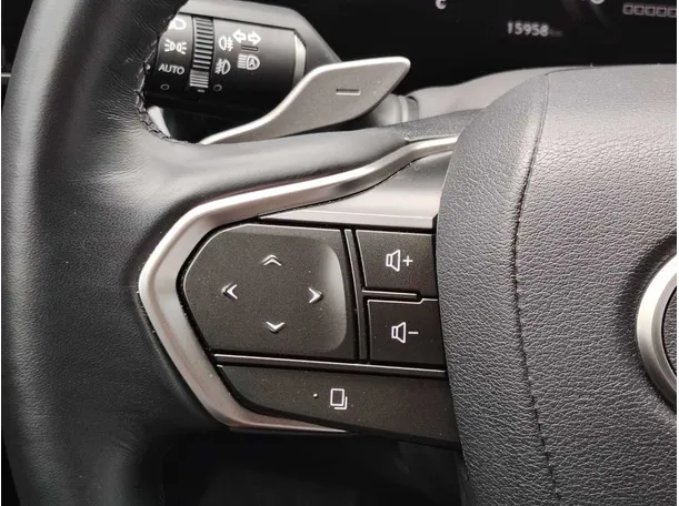 Car image 37