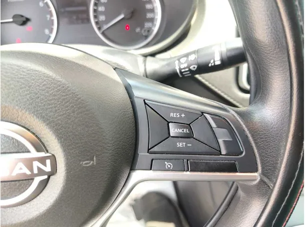Car image 28