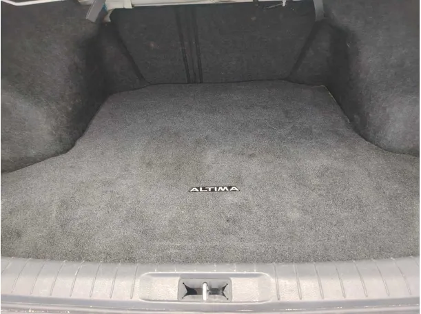Car image 34