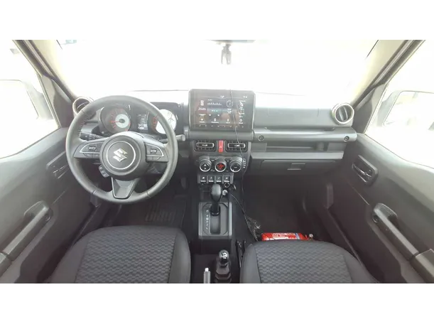 Car image 13