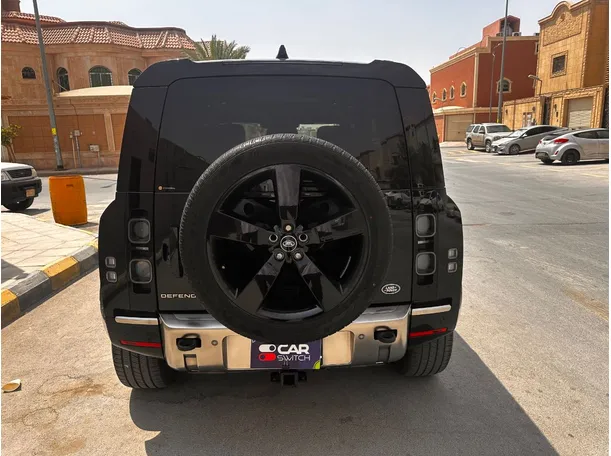 Car image 6