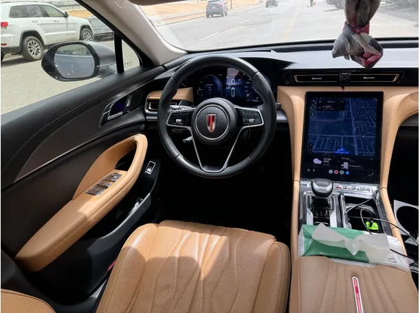 Car image 20
