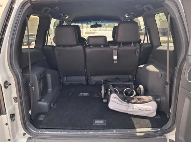 Car image 20