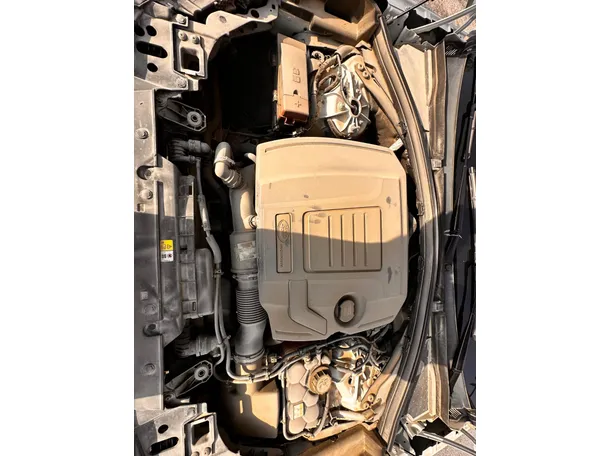 Car image 27