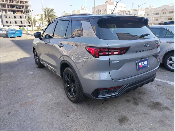 Car image 7