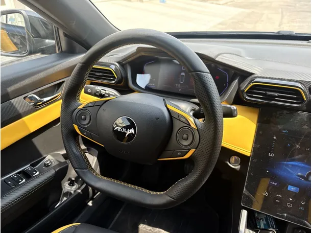 Car image 21