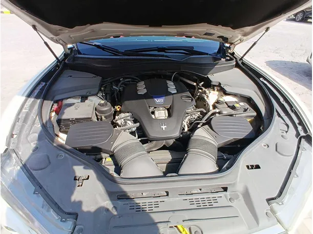 Car image 23