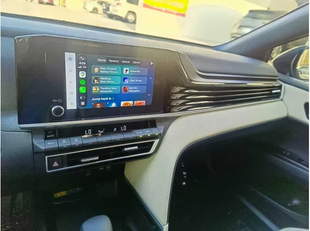Car image 29