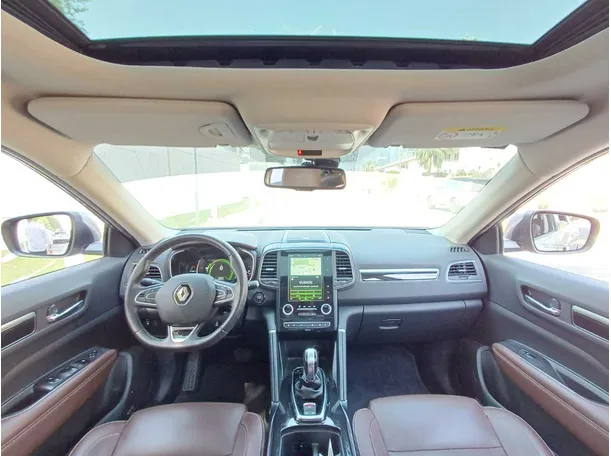Car image 17
