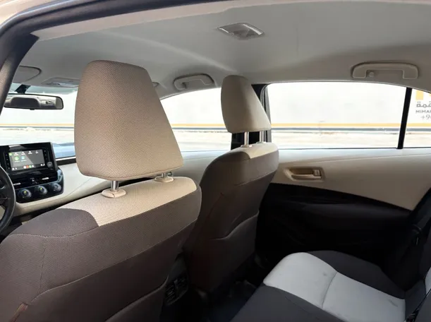 Car image 17