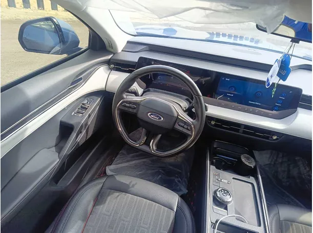 Car image 23