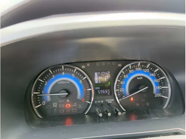 Car image 25