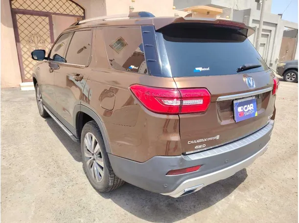 Car image 7