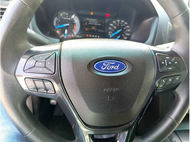Car image 24