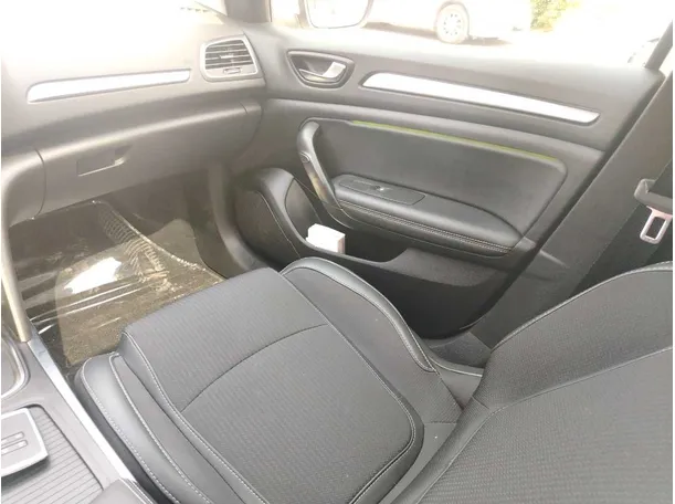 Car image 41