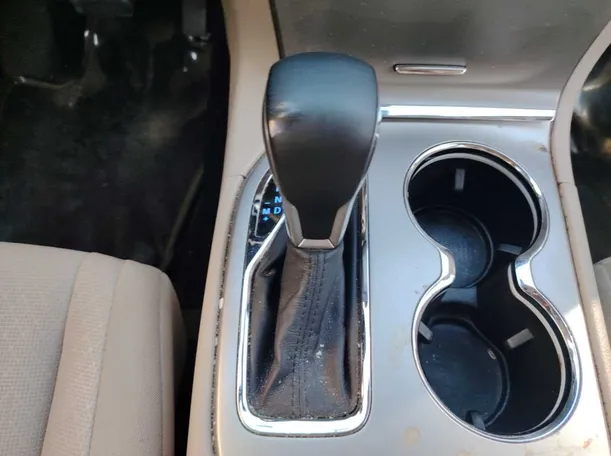 Car image 20