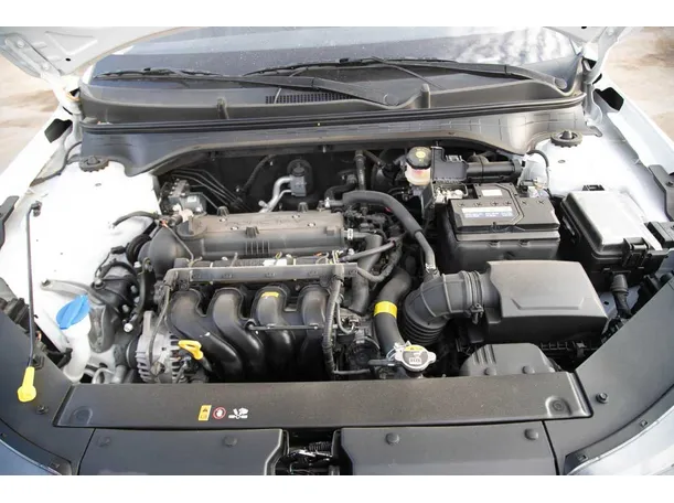 Car image 13