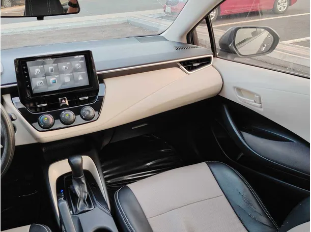 Car image 21