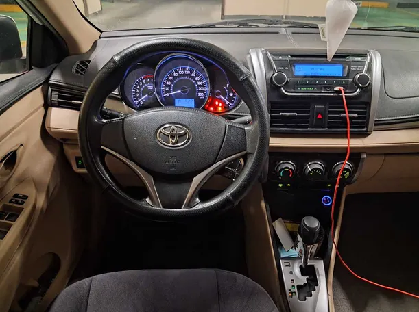 Car image 16