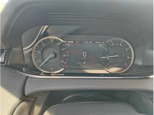 Car image 24