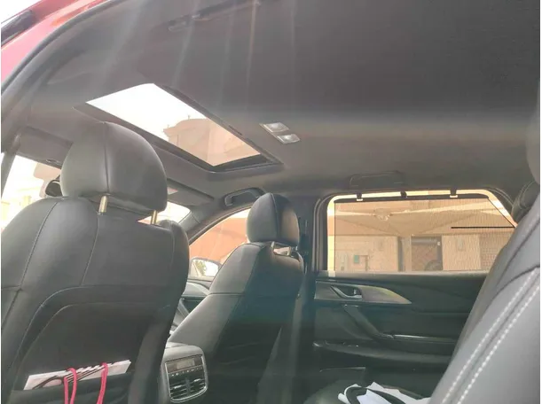 Car image 20