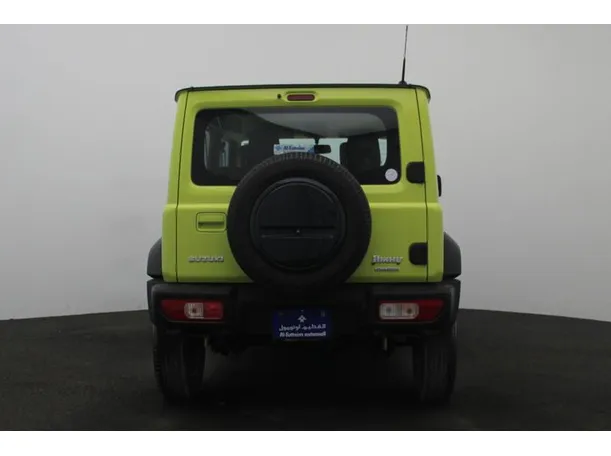 Car image 12