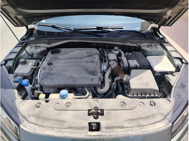 Car image 32