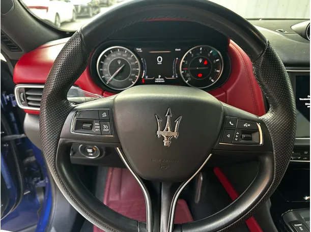 Car image 21