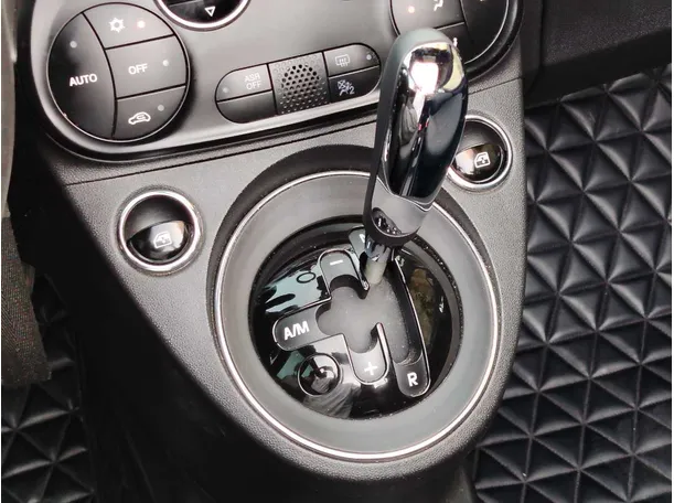 Car image 23