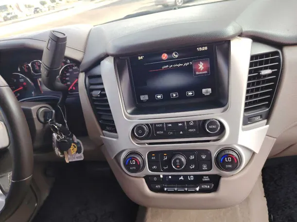 Car image 18
