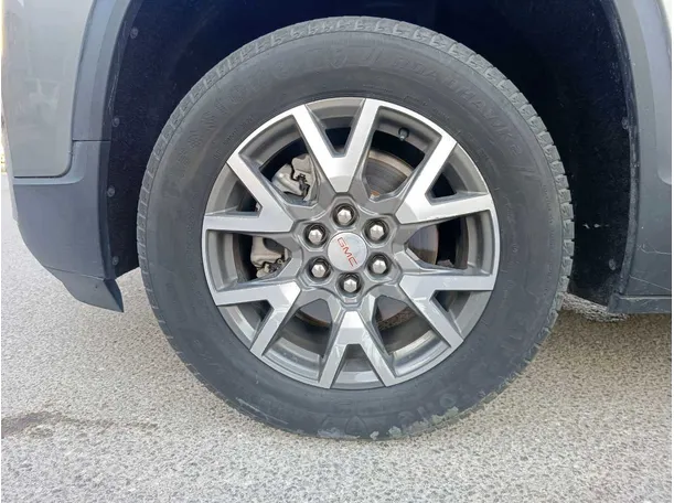 Car image 10