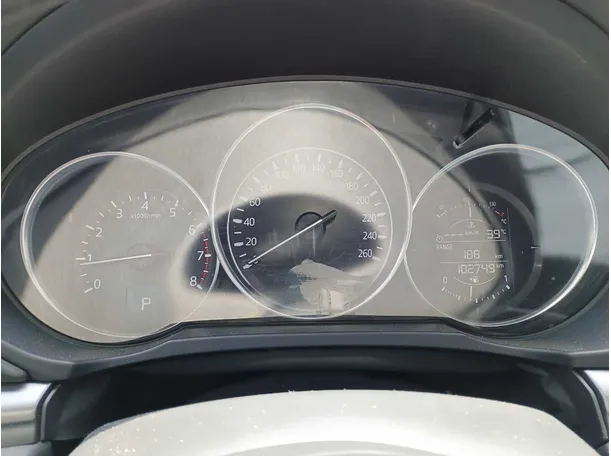 Car image 18