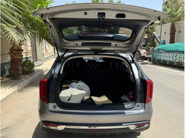 Car image 22