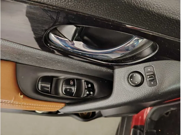 Car image 33
