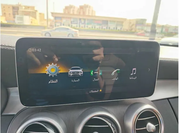 Car image 25