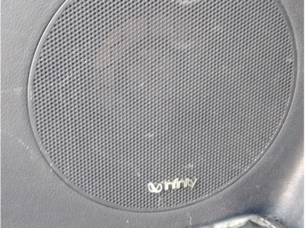 Car image 37