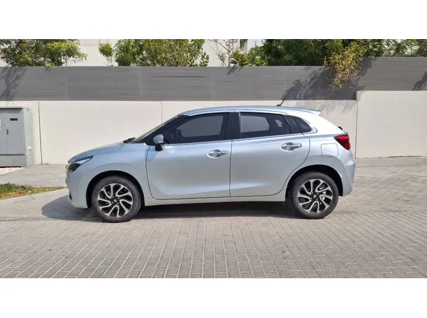 Car image 8