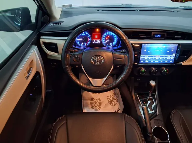 Car image 14