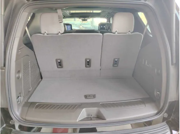Car image 35
